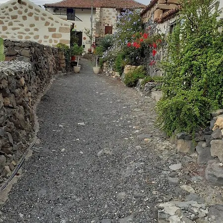 Casa La Fuente ארונה